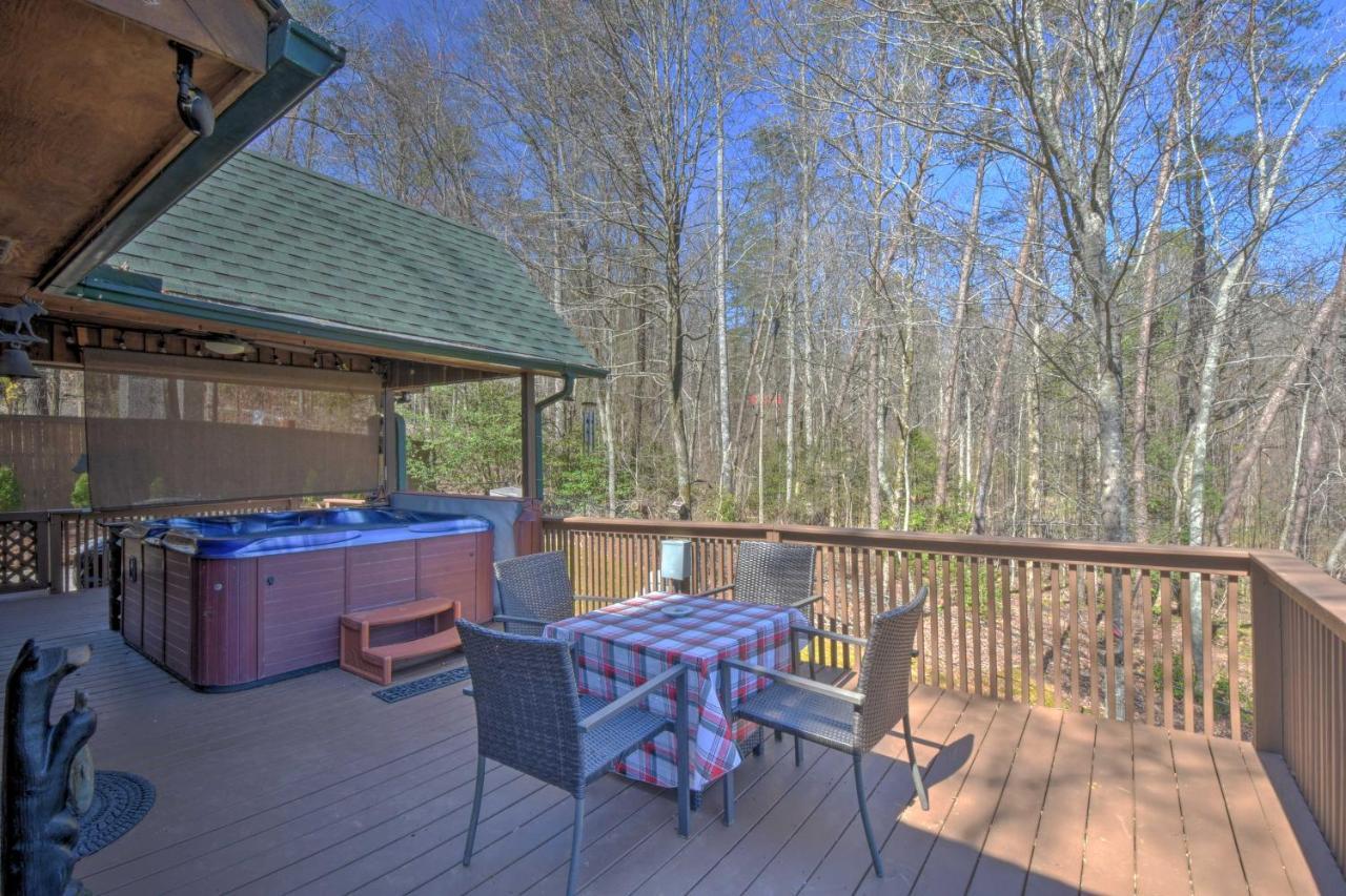 Helen Cabin With Deck And Hot Tub Less Than Half Mi To Main St Exterior foto