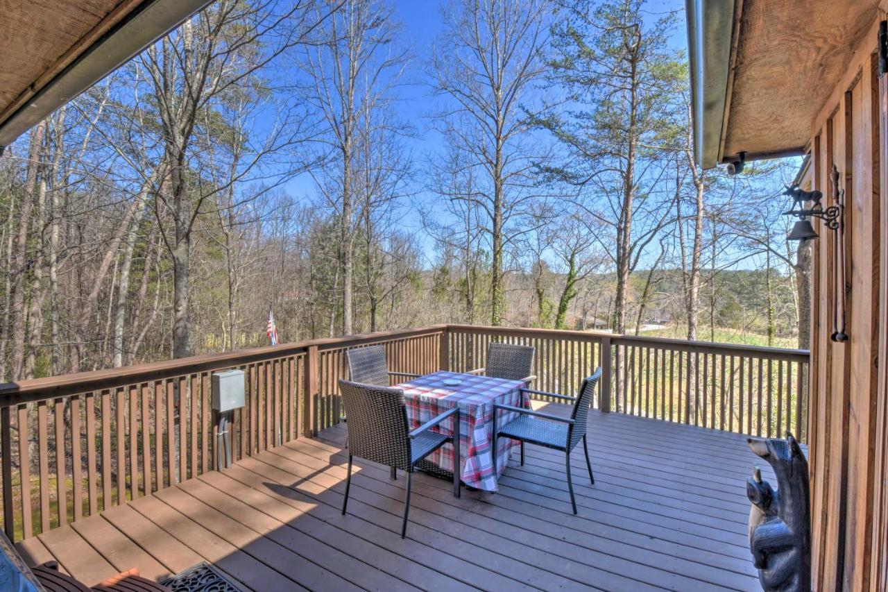 Helen Cabin With Deck And Hot Tub Less Than Half Mi To Main St Exterior foto